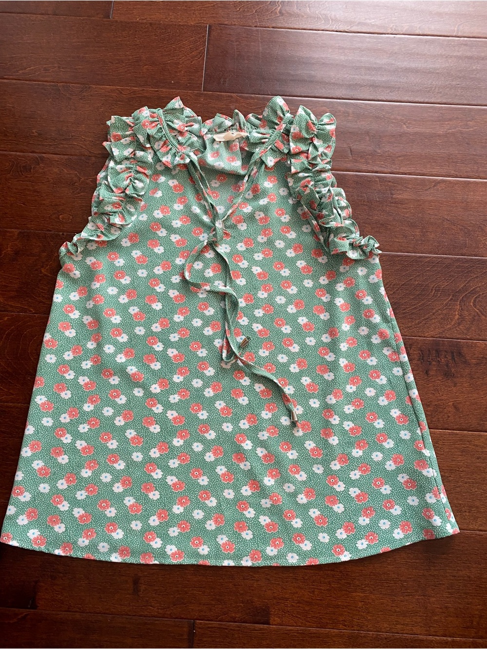 Anthropologie Entro Green Floral Daisy Ruffle V-Neck Blouse Small Like New